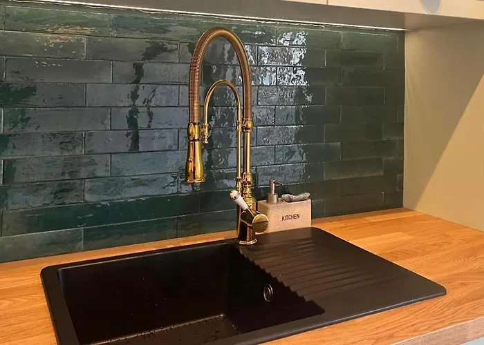 Apartment Blue Wave *
